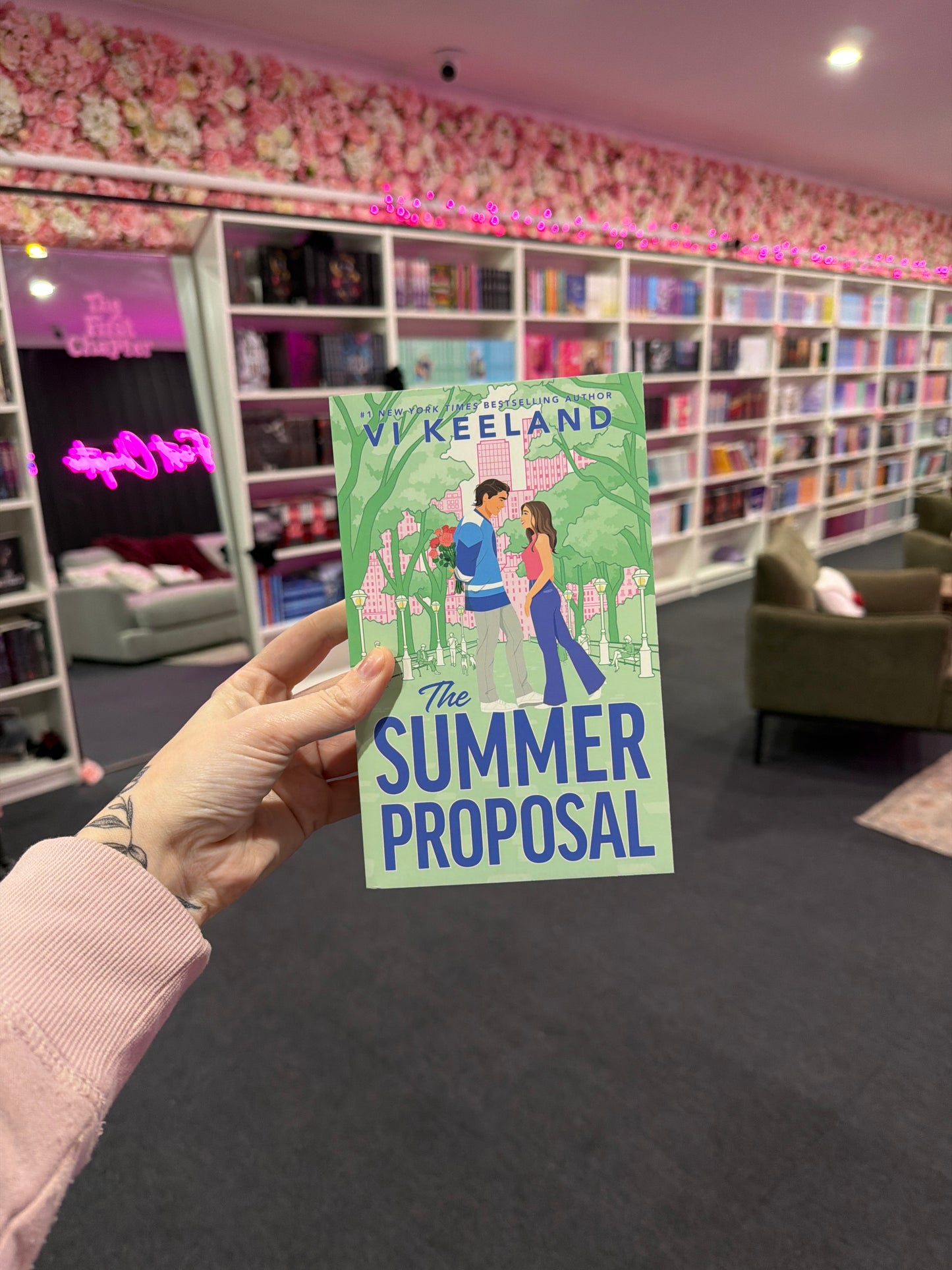 The Summer Proposal: A Charming Standalone Hockey Romance for Sports Romance Fans
By Vi Keeland