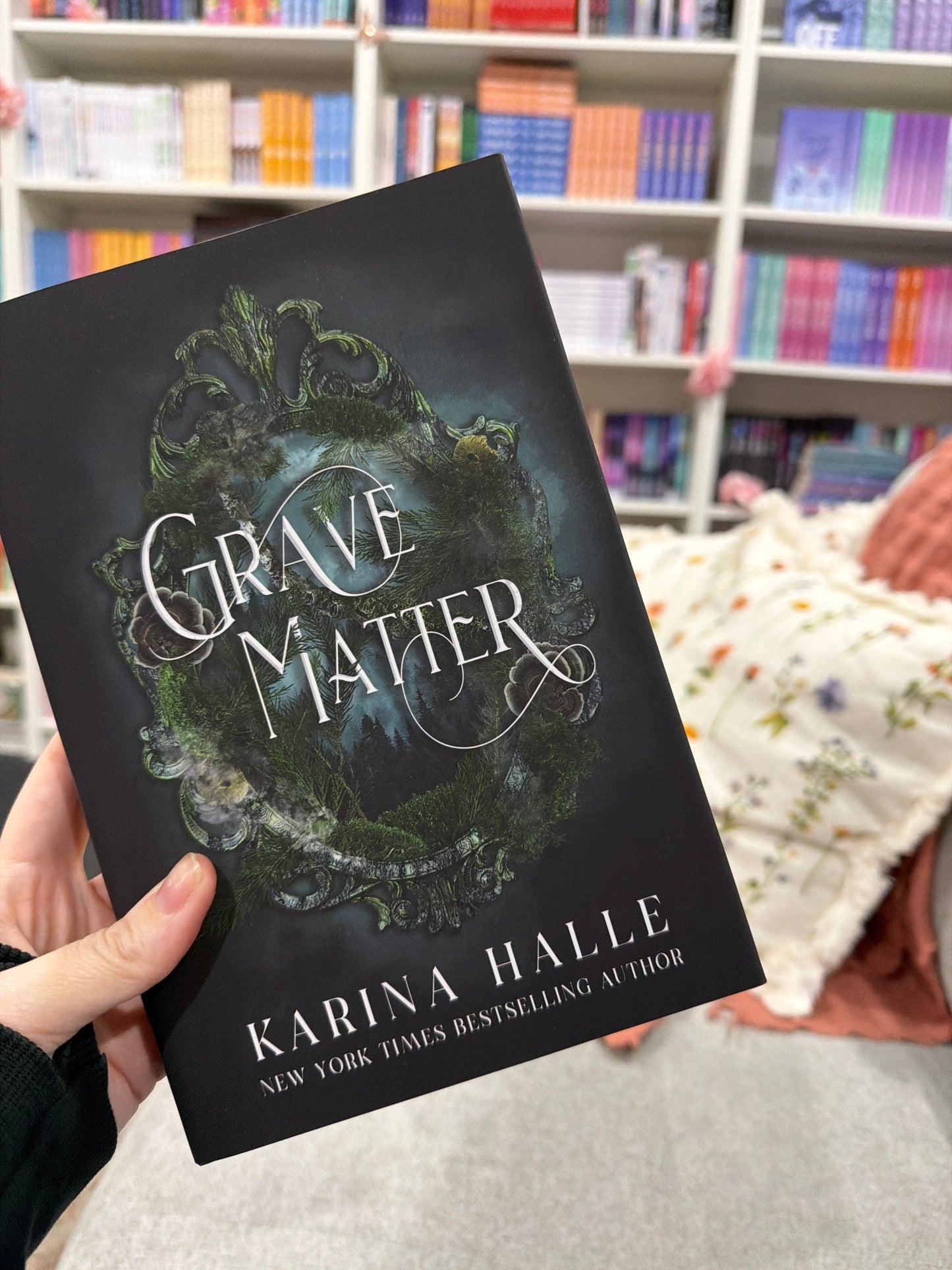 Grave Matter: A Dark Gothic Romance Psych Thriller by Karina Halle