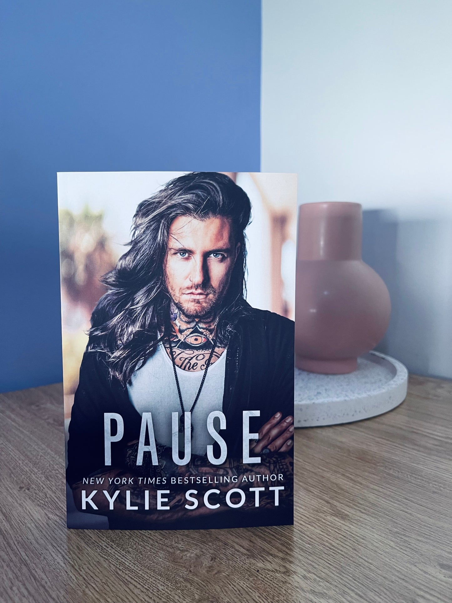 Pause by Kylie Scott