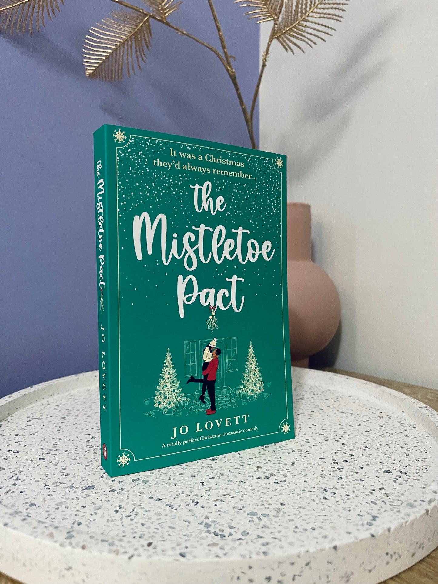 The Mistletoe Pact by Jo Lovett