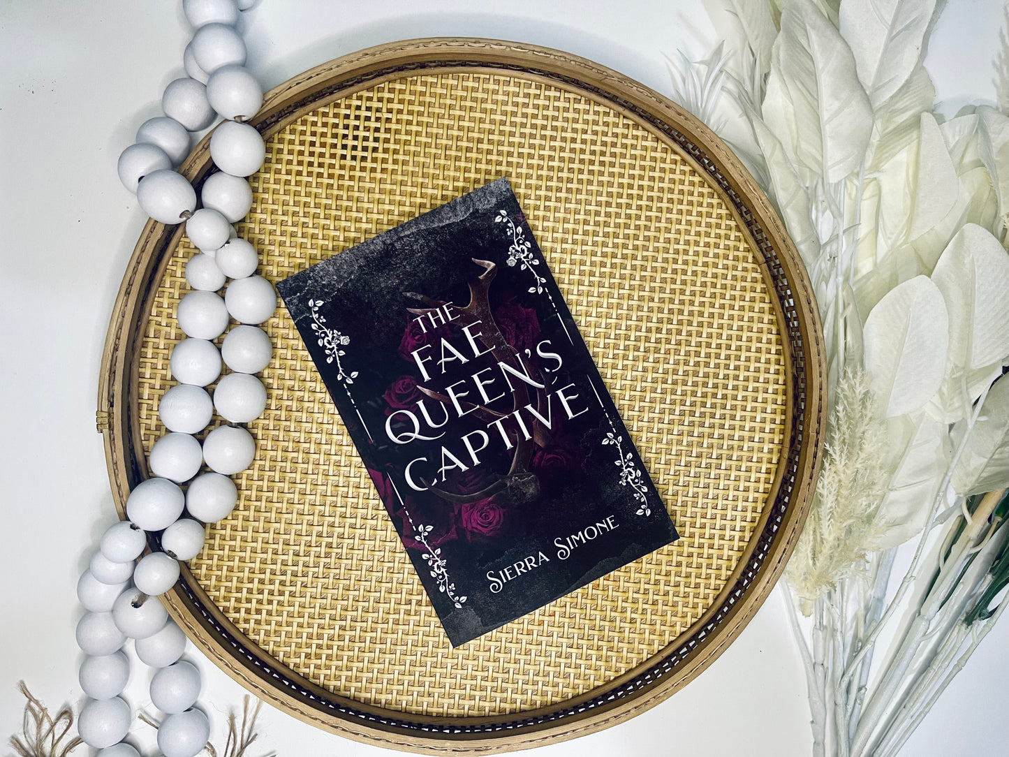 The Fae Queens Captive by Sierra Simone