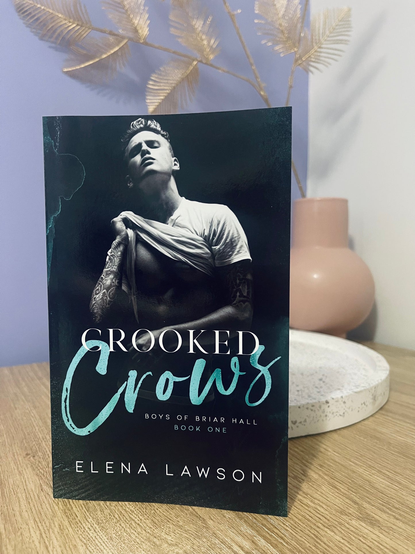 Crooked Crows by Elena Lawson ( Boys of Briar Hall #1 )