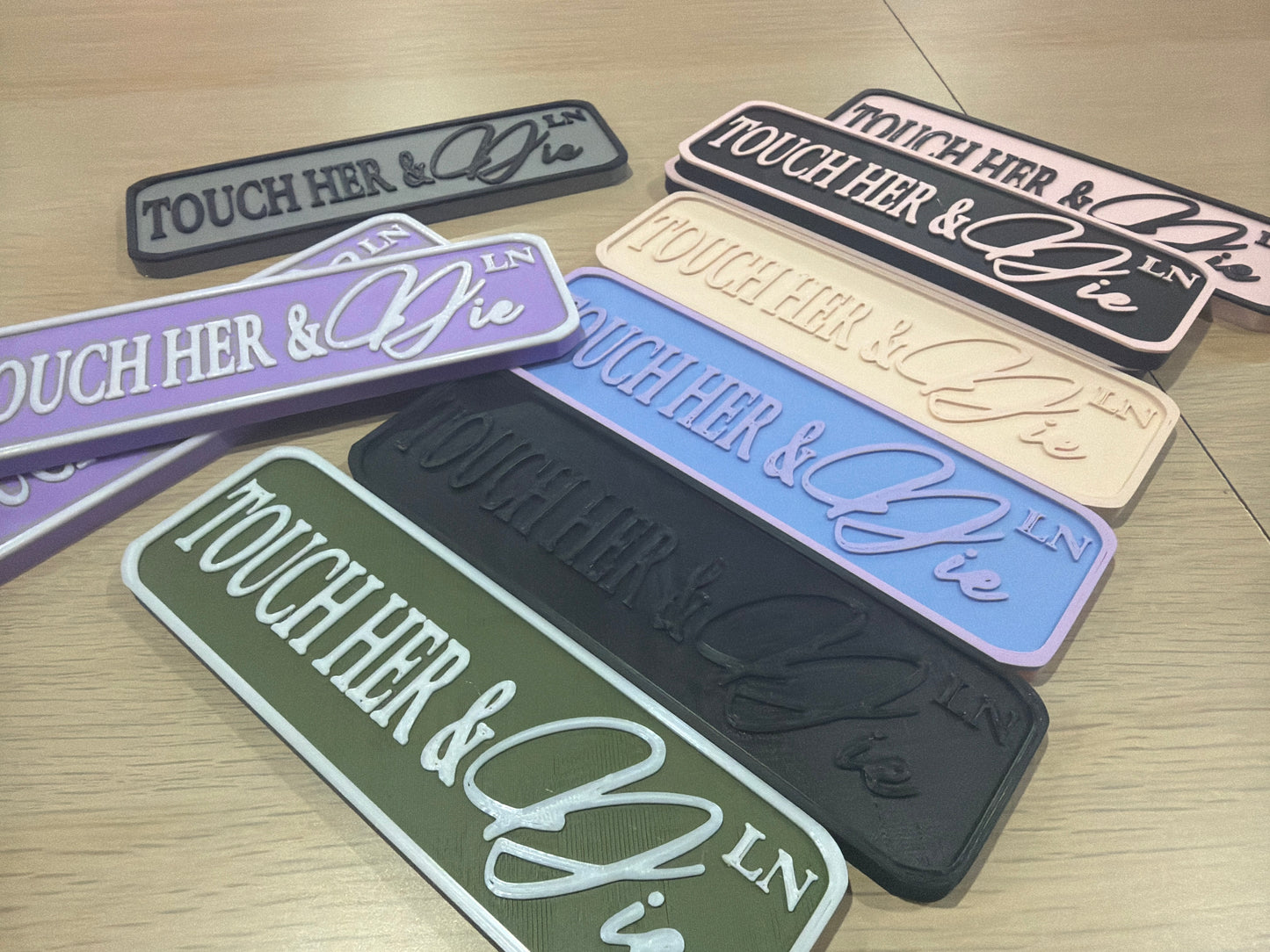 Touch her & die 3d printed sign shelf