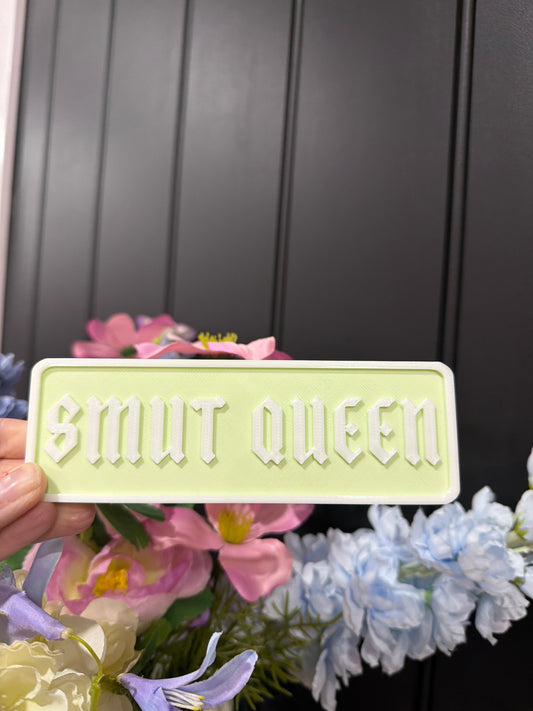 Smut Queen 3d printed Shelfie