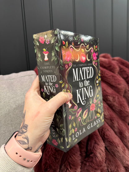 Mates to the King Completed series by Lola Glass