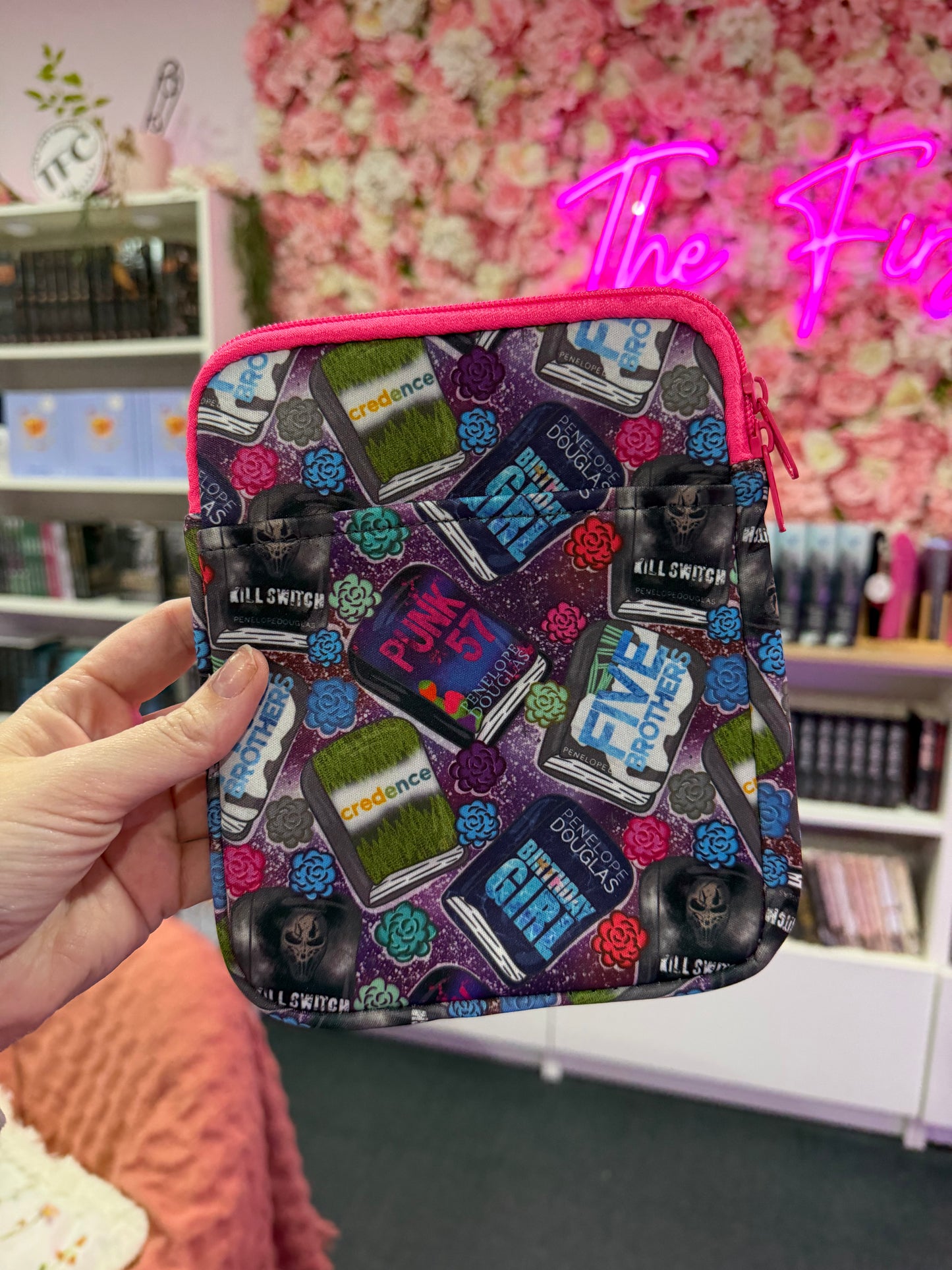 Posh Paperie kindle sleeves 6.3 inches x 7.6 inches