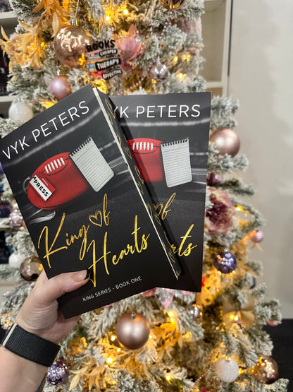 King series by Vyk Peters - Sprayed Edges paperback