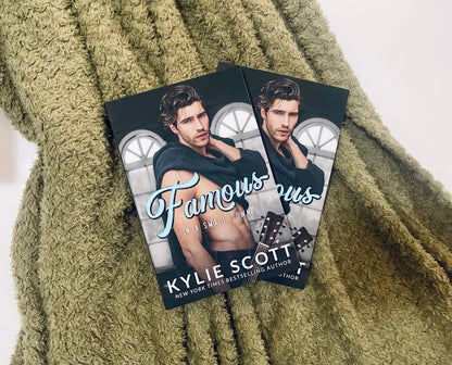 Kylie Scott NOT signed